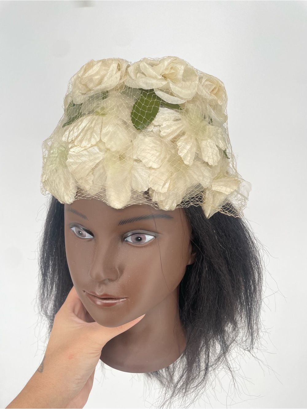 60s Vintage Mod Flower Pillbox Hat Adjustable White & Green Wedding / Spring Hat